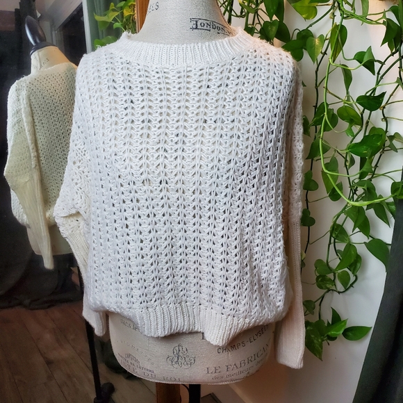 UK2LA | Cream Knit Synched Sleeves Crew Neck Drop Shoulder Sweater (Size L) - Picture 2 of 9
